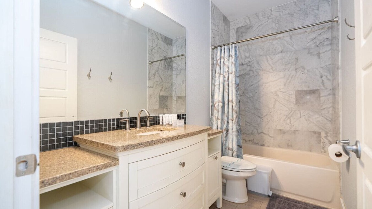Photo of Bathroom in East Central Park