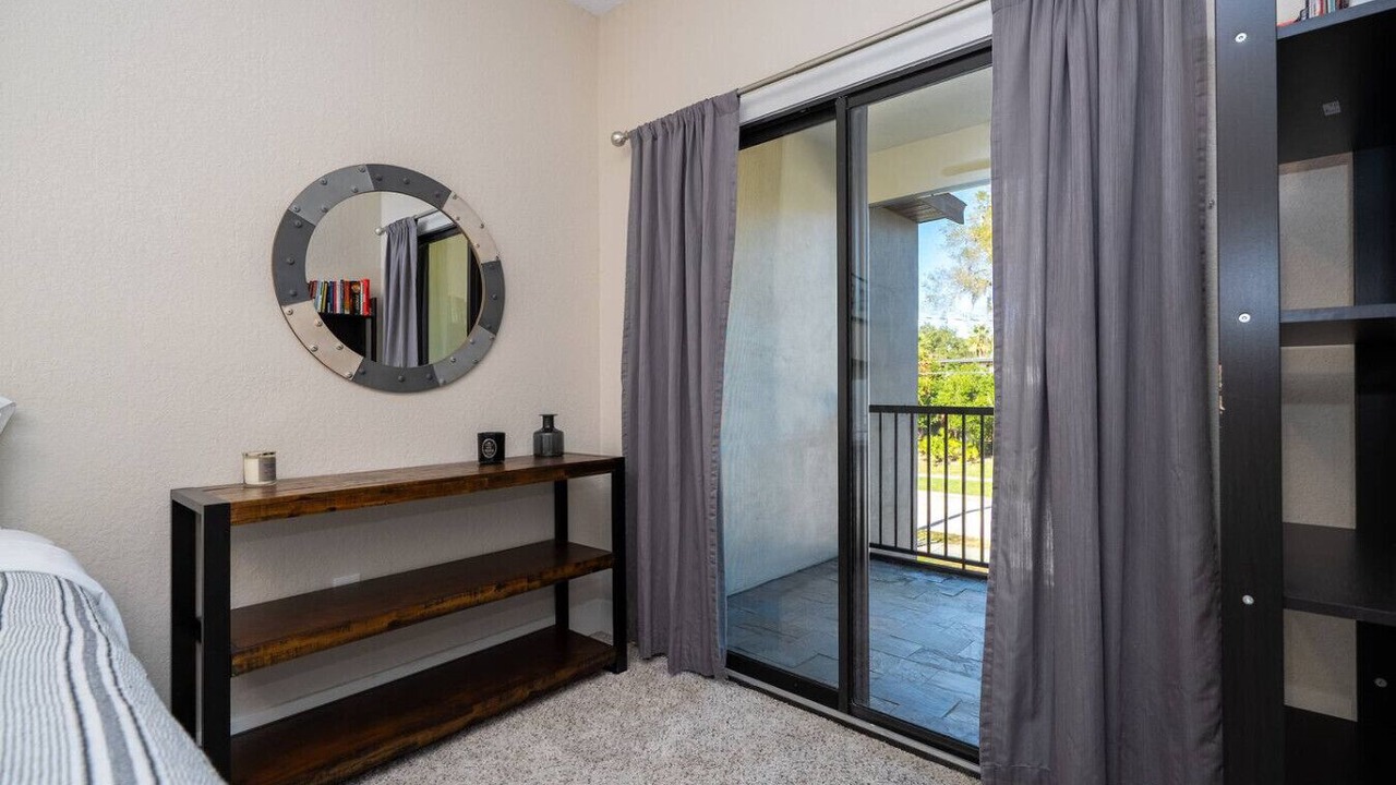 Photo of Bedroom in East Central Park