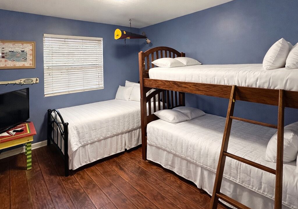 Photo of Bedroom in Grande Lagoon Lakes