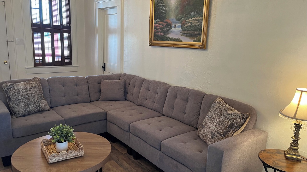 Photo of Livingroom in New Roads