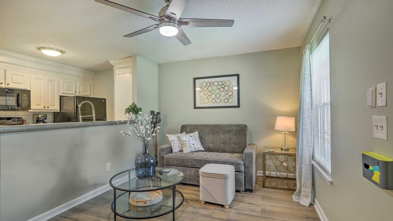 Photo of Livingroom in Auburn