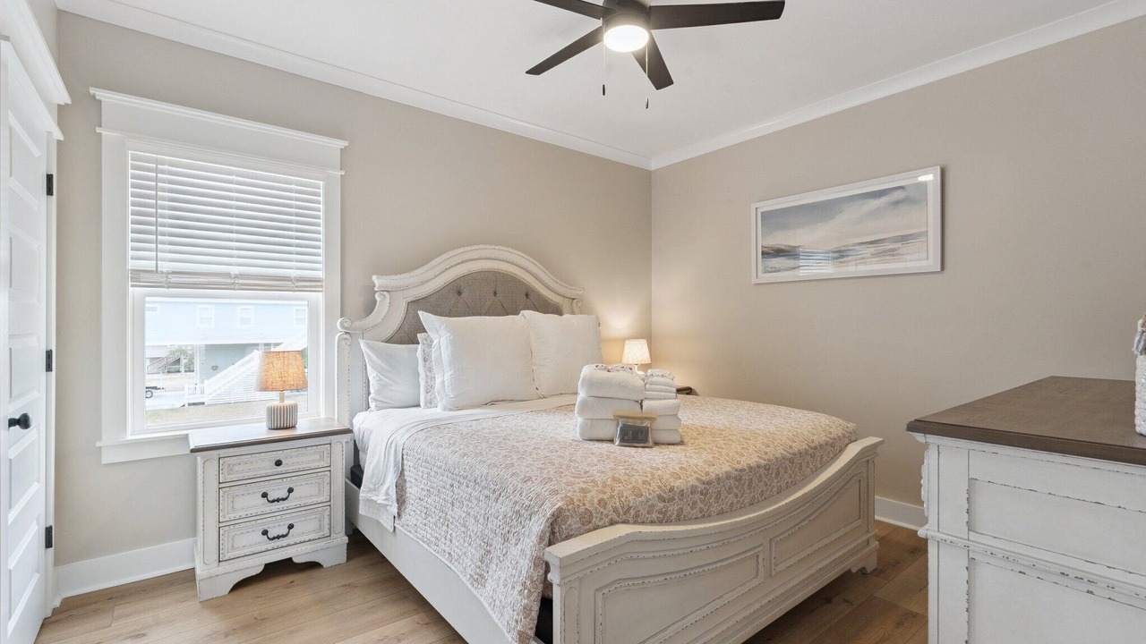 Photo of Bedroom in Shoreline Park