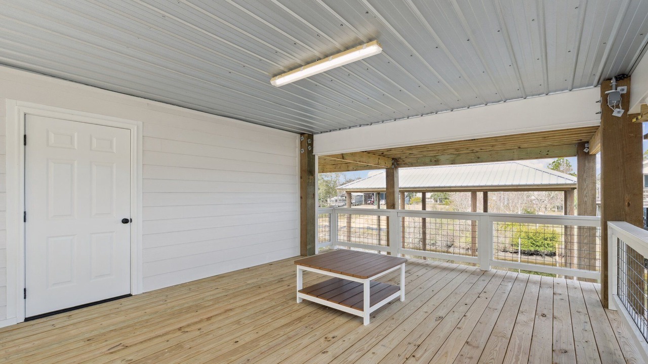Photo of Patio Balcony in Shoreline Park