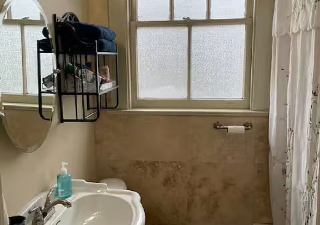 Photo of Bathroom in Touro