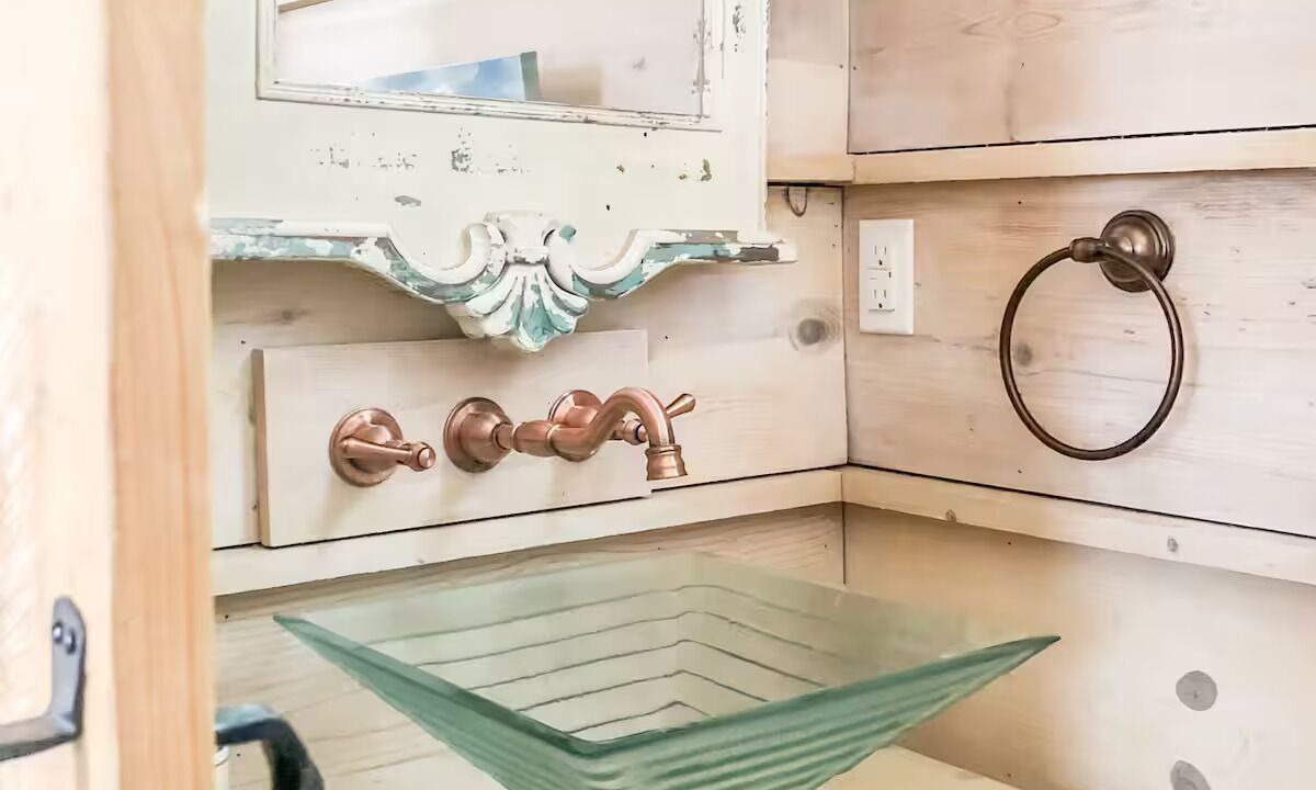 Photo of Bathroom in Orange Beach