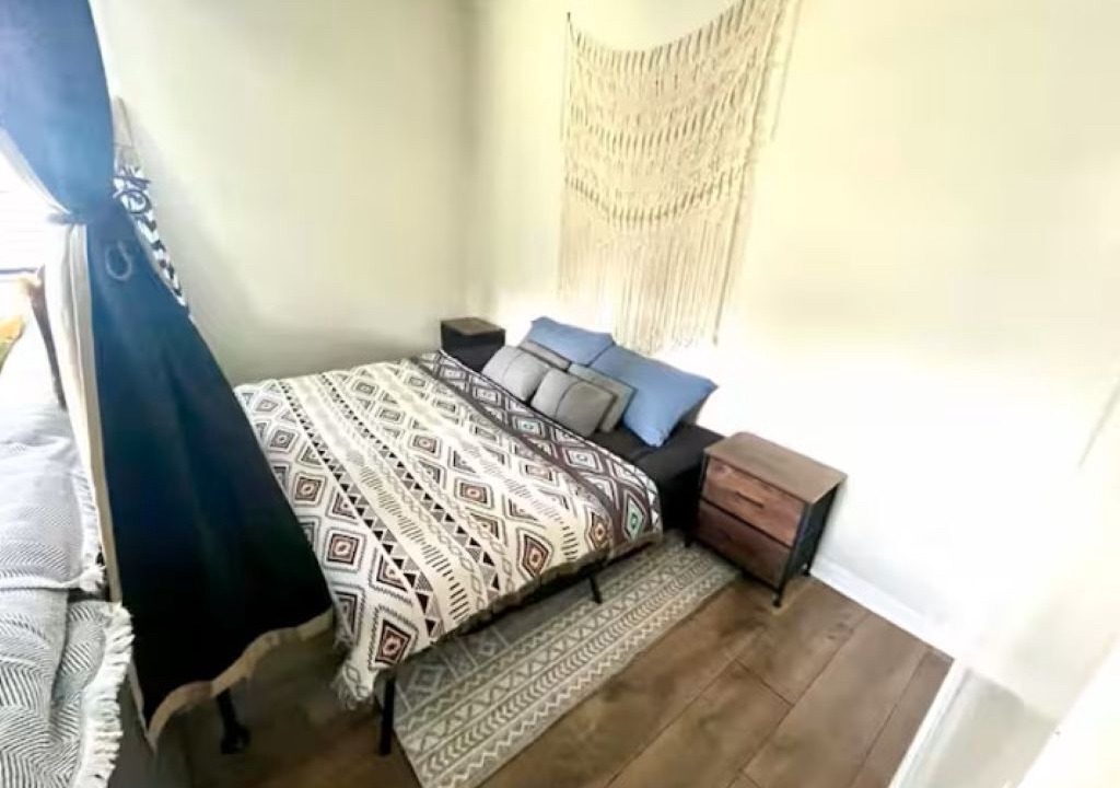 Photo of Bedroom in Lake City