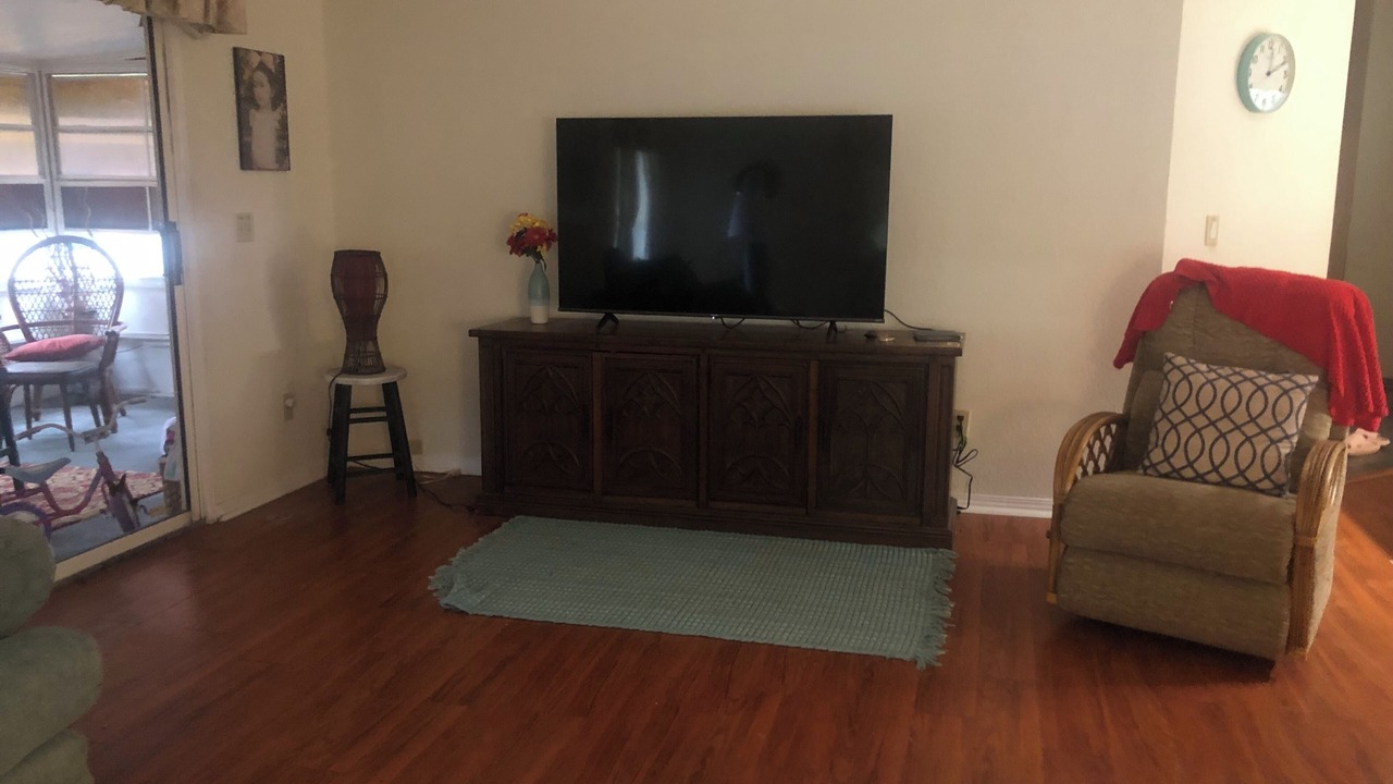 Photo of Livingroom in DeLand