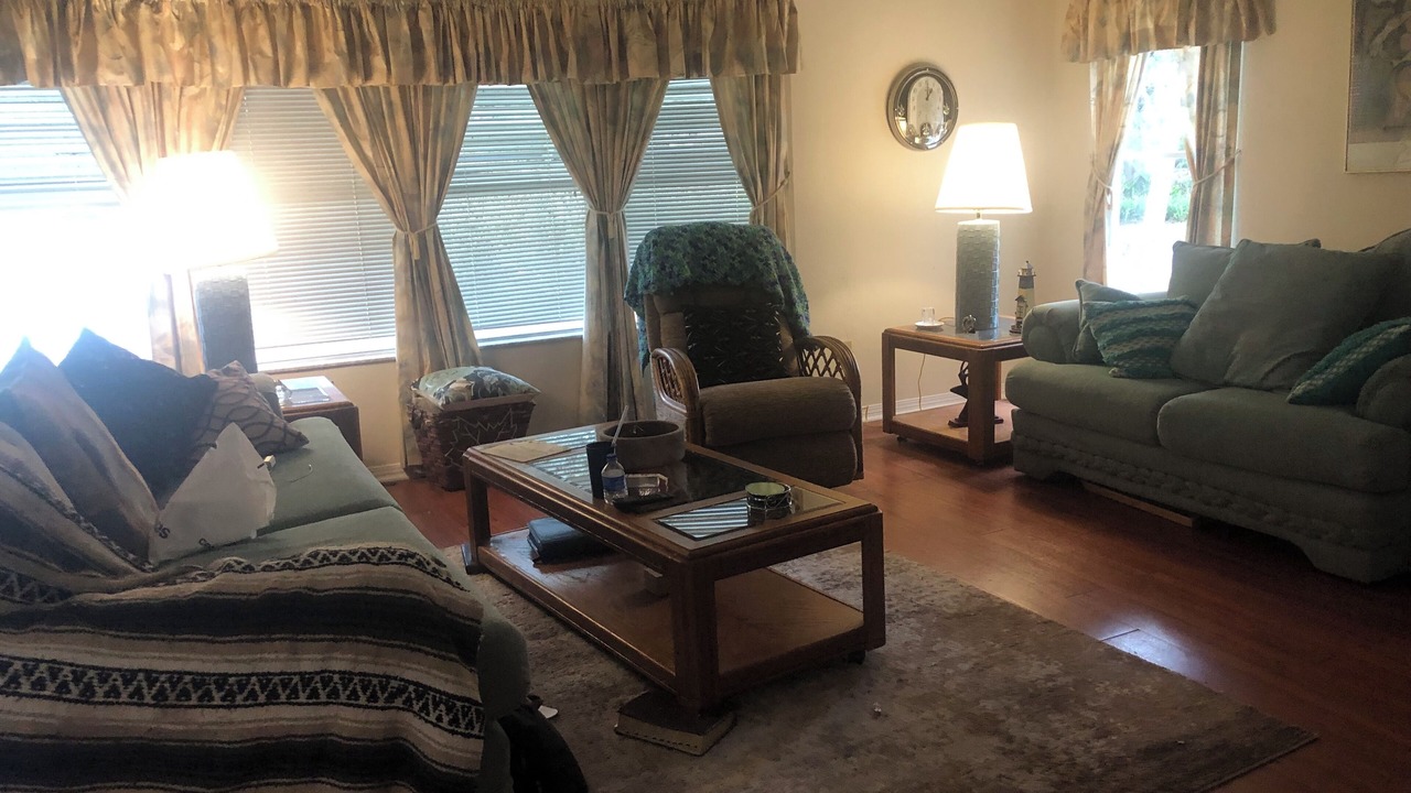 Photo of Livingroom in DeLand