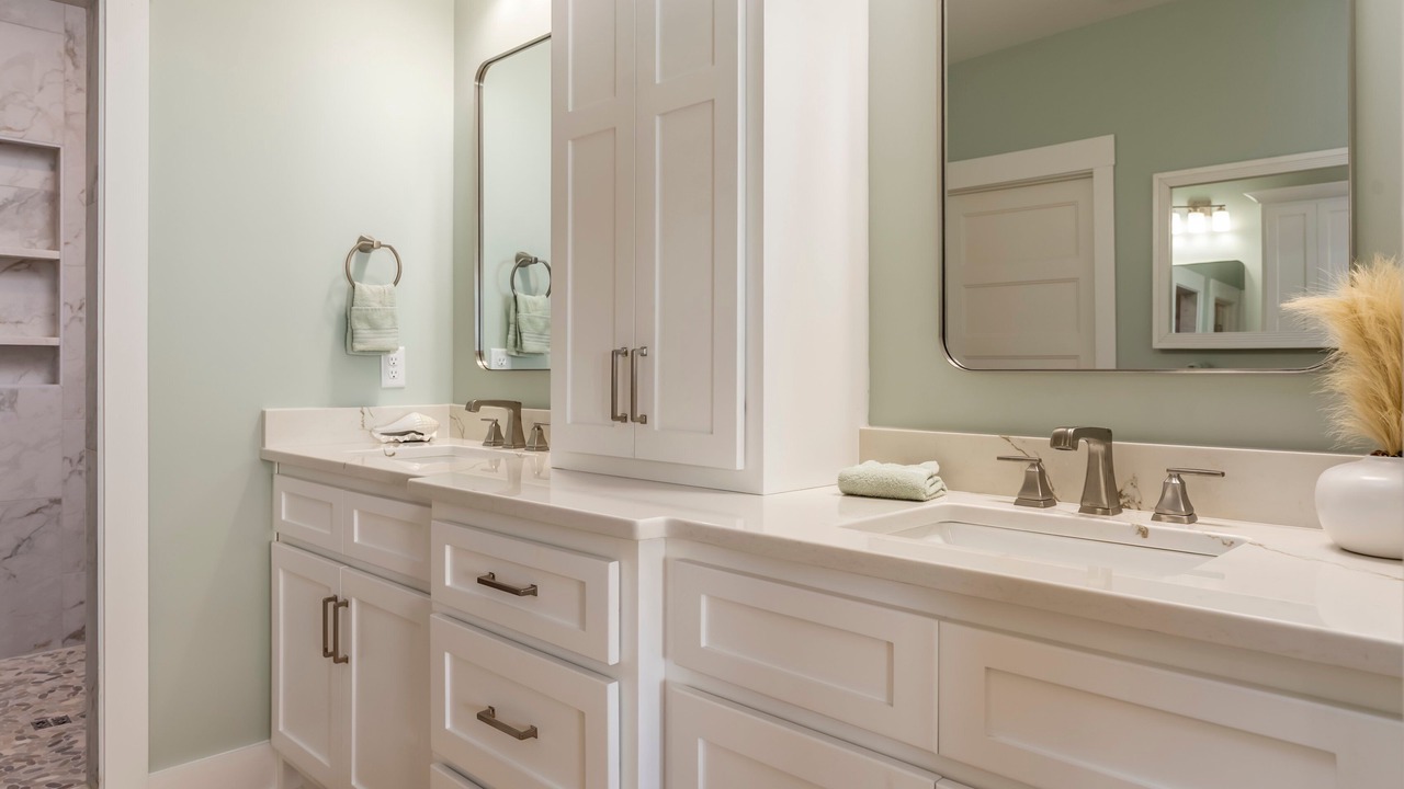 Photo of Bathroom in Dauphin Island
