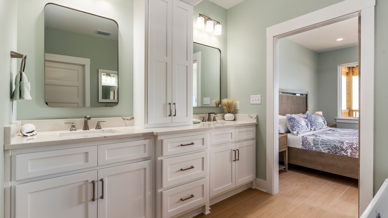 Photo of Bedroom in Dauphin Island