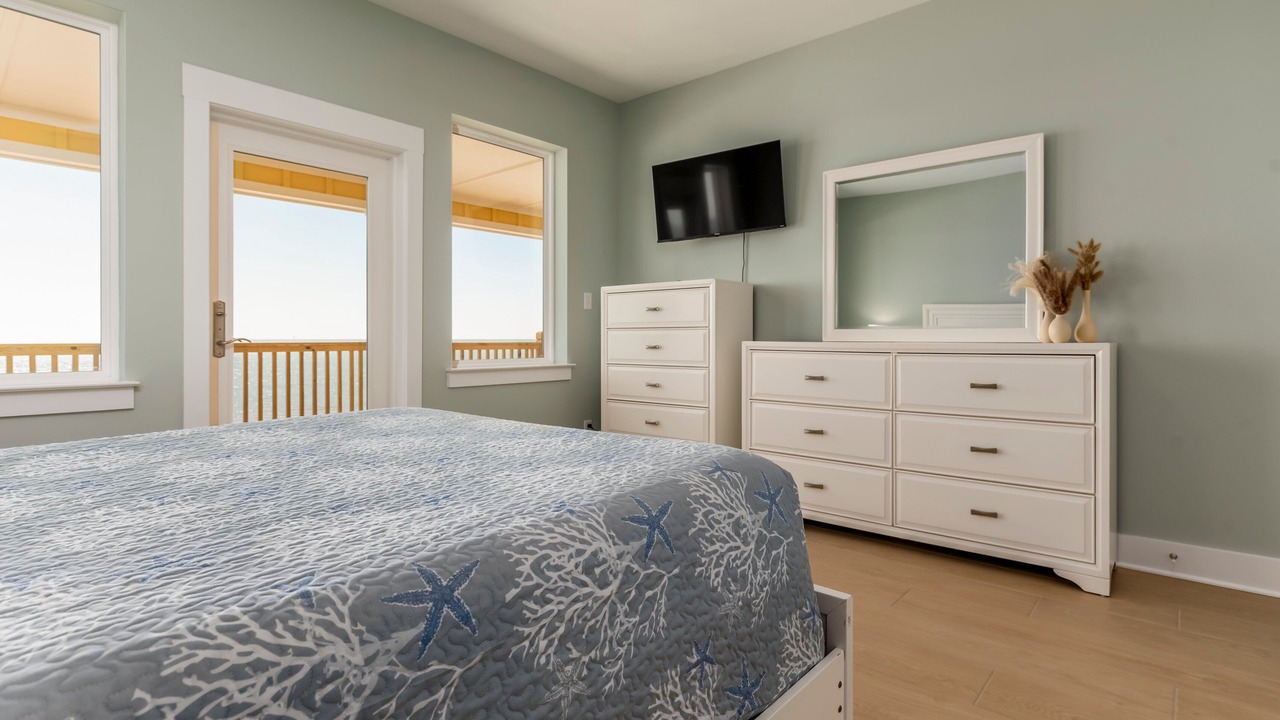 Photo of Bedroom in Dauphin Island