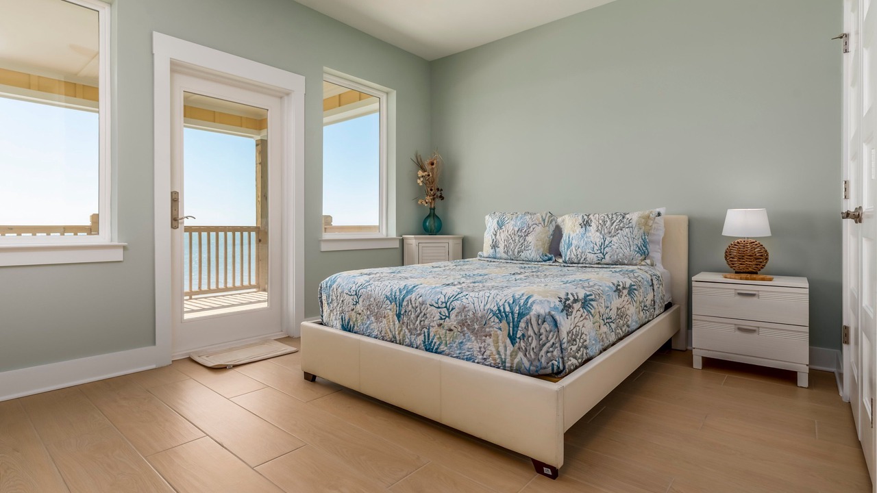 Photo of Bedroom in Dauphin Island