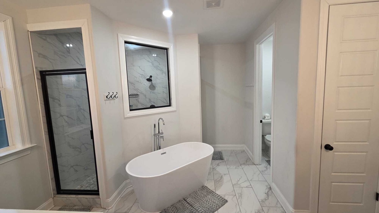 Photo of Bathroom in Red Banks