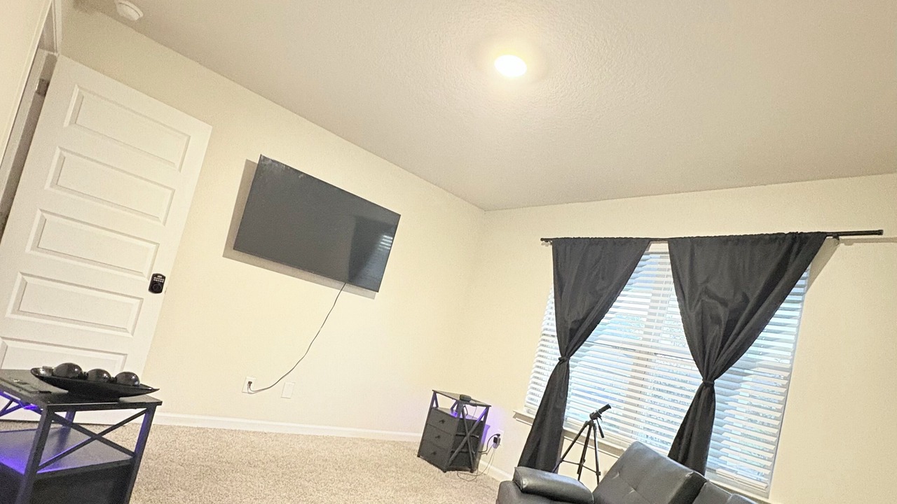 Photo of Livingroom in Semmes