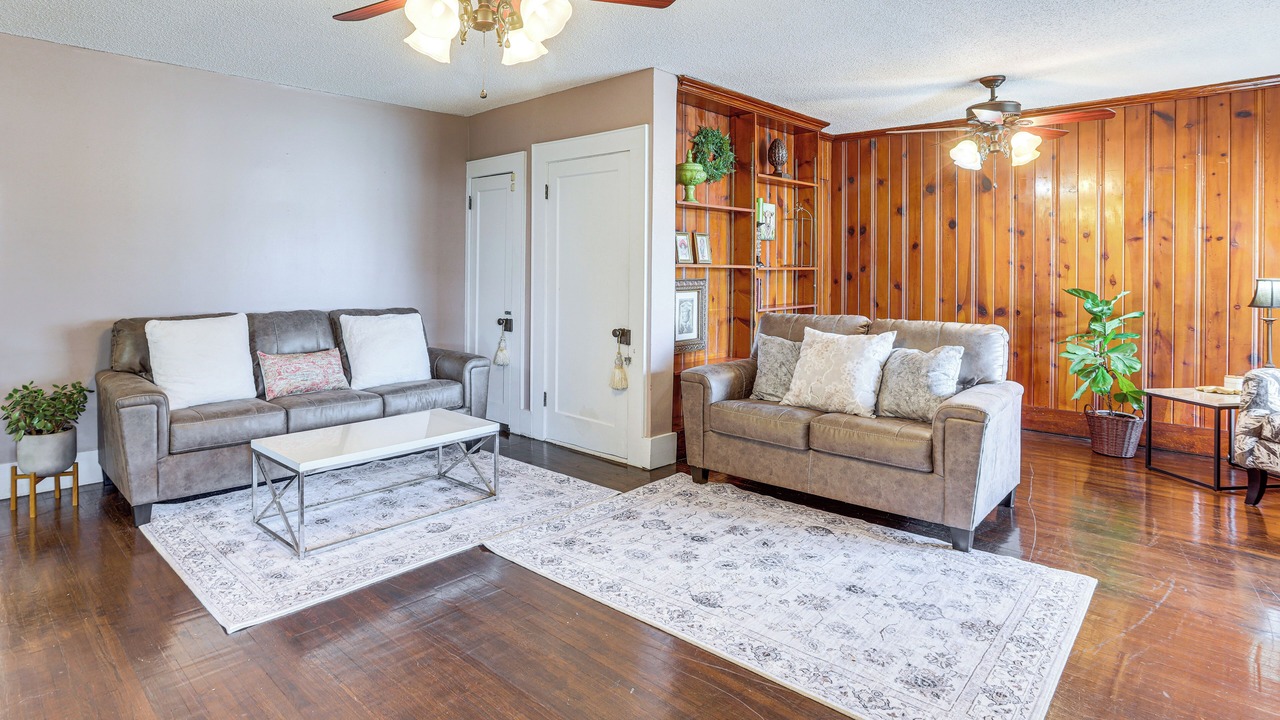 Photo of Livingroom in Tuscaloosa