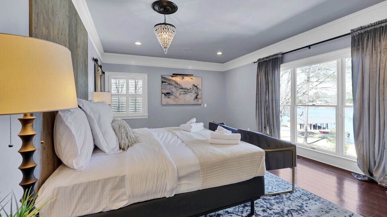 Photo of Bedroom in Macon