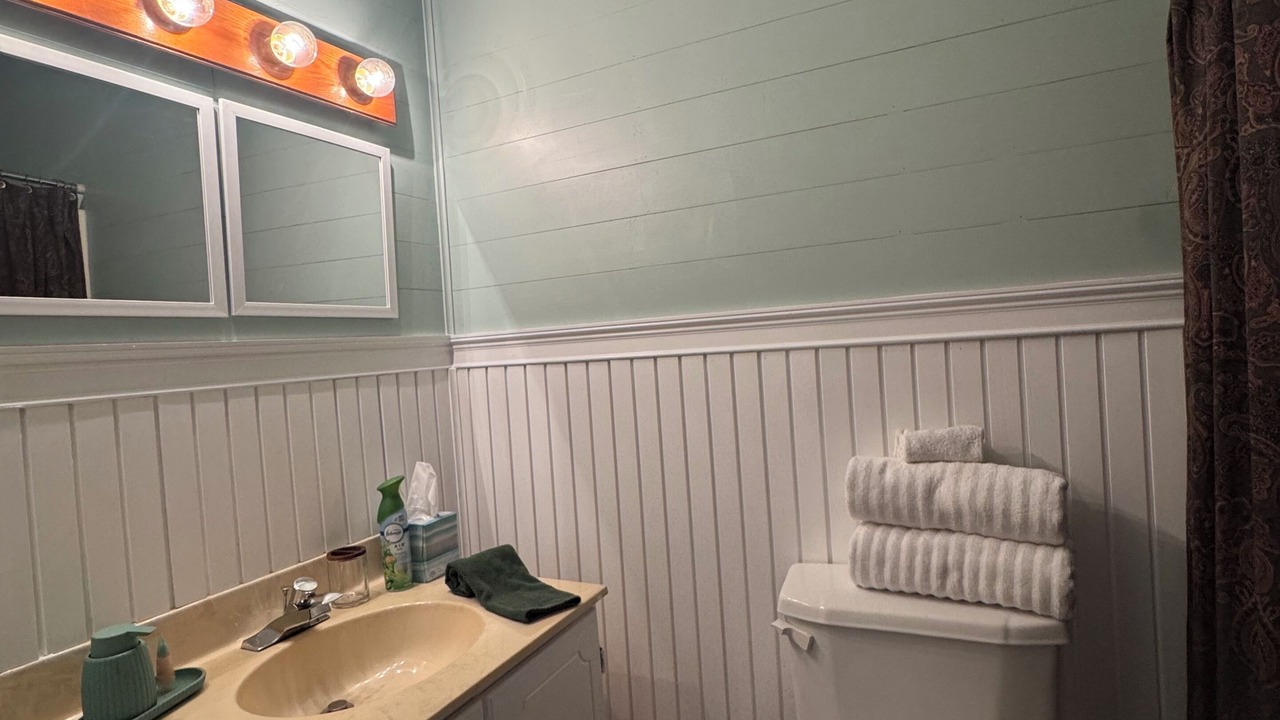 Photo of Bathroom in Chattahoochee