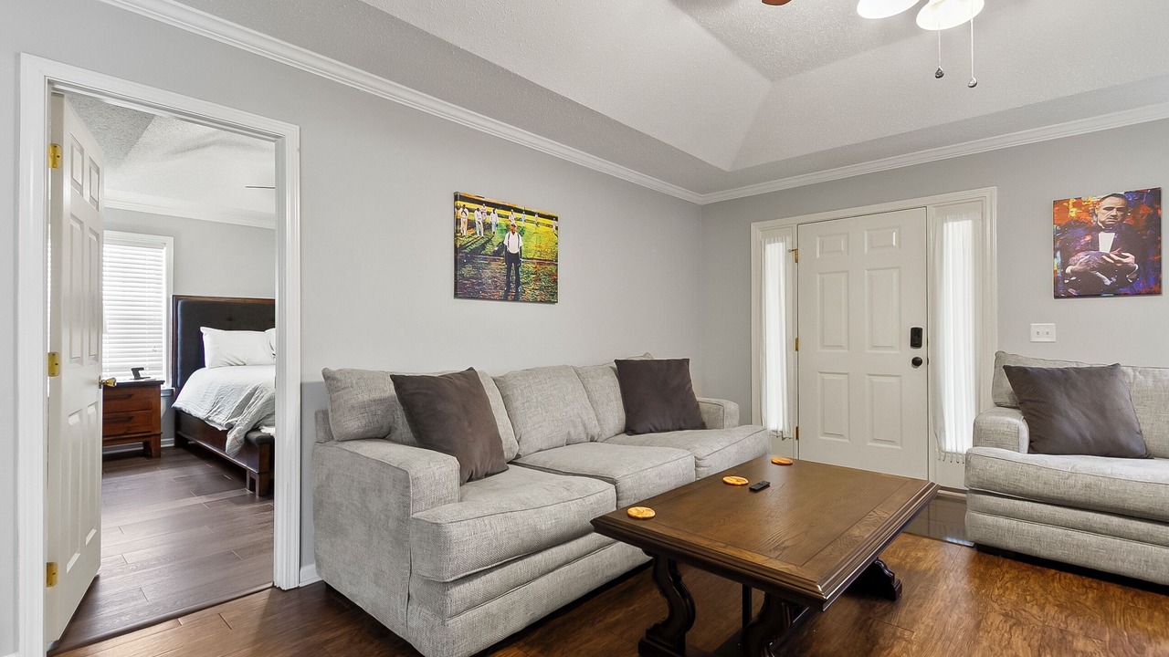 Photo of Livingroom in Northport
