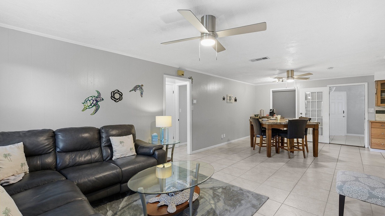 Photo of Livingroom in Port Orange