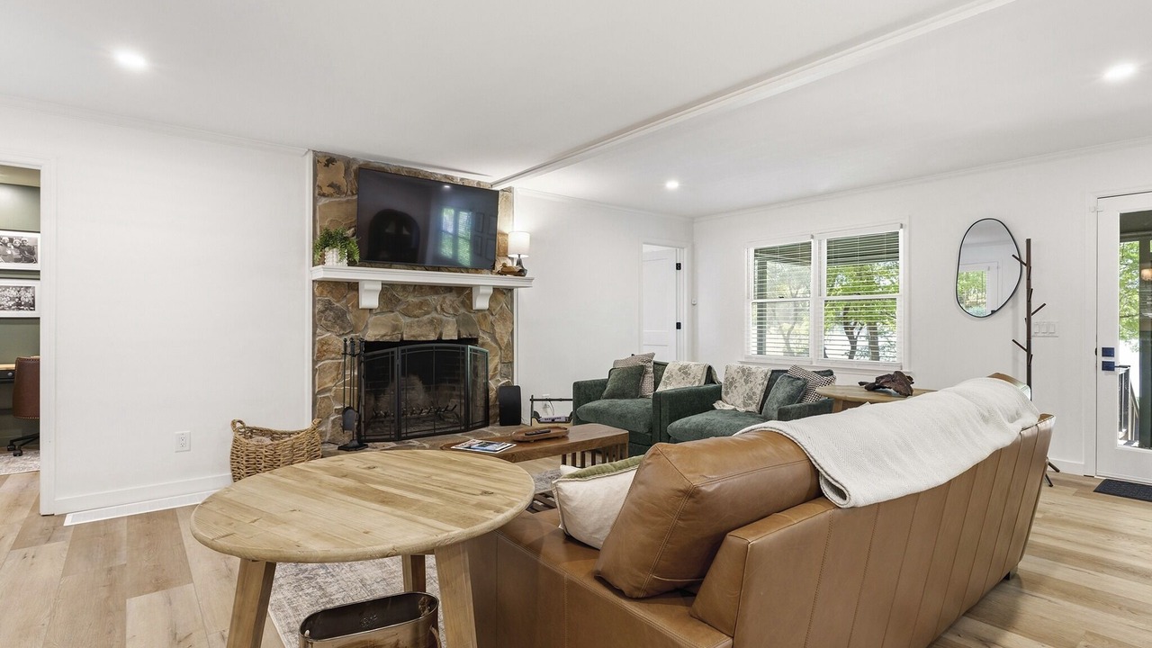 Photo of Livingroom in Lake Oconee