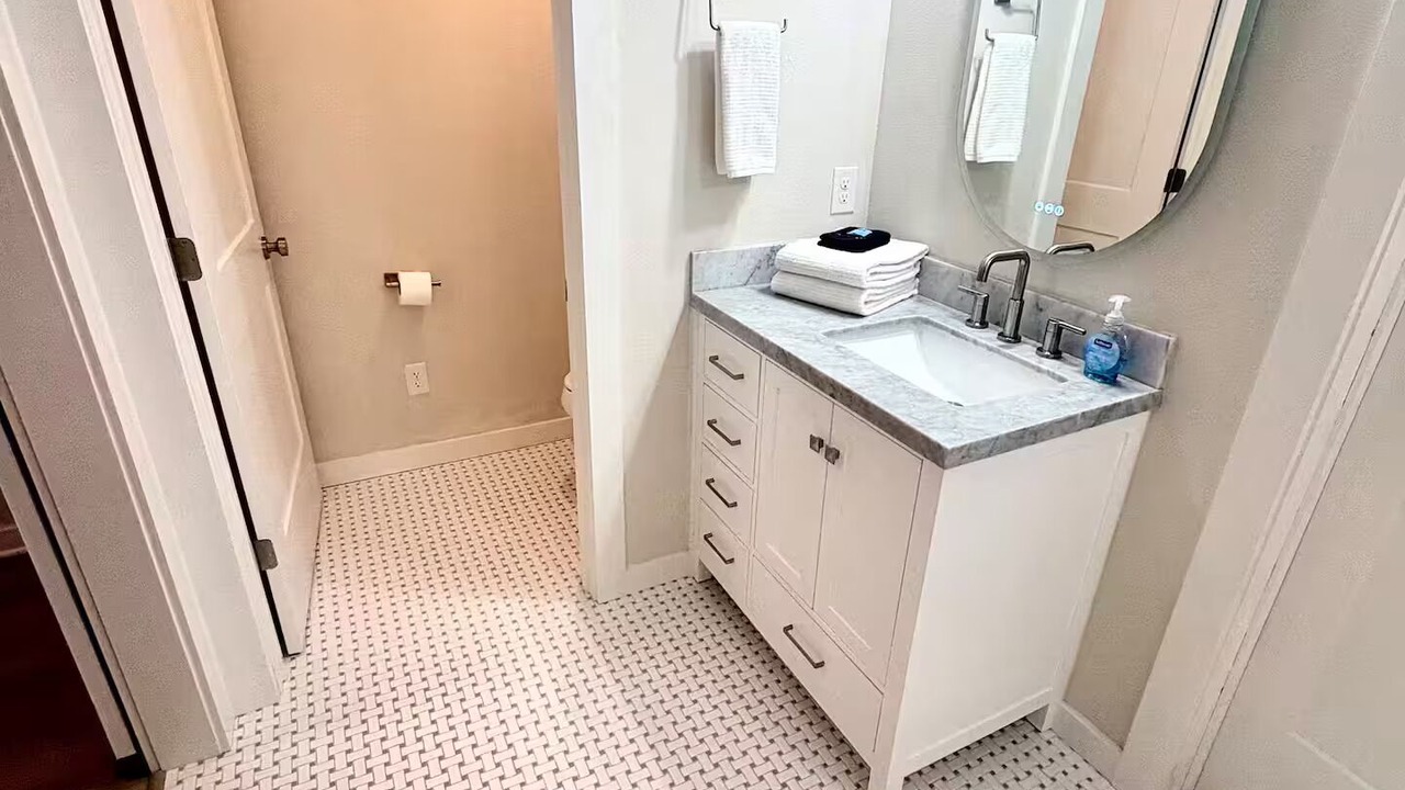 Photo of Bathroom in Ono Island