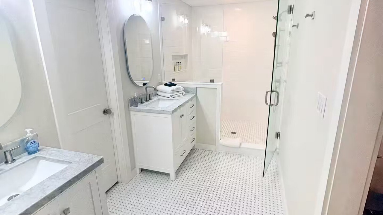 Photo of Bathroom in Ono Island