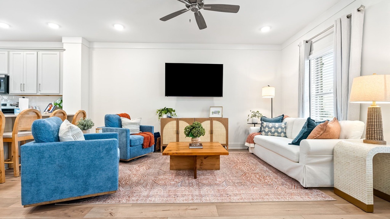 Photo of Livingroom in Auburn