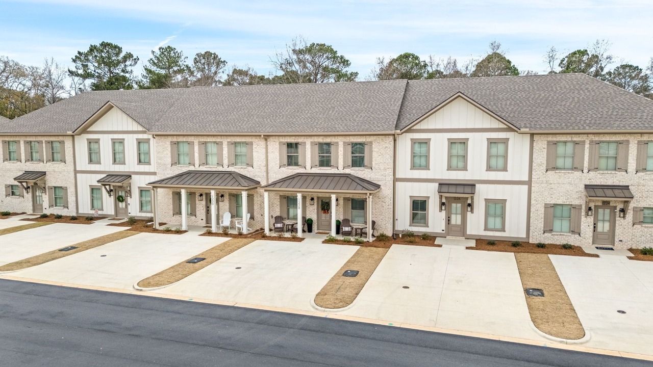 Photo of Outdoor in Auburn