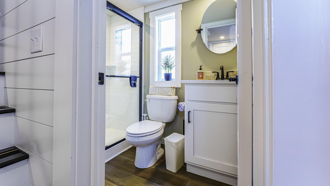 Photo of Bathroom in Baker County