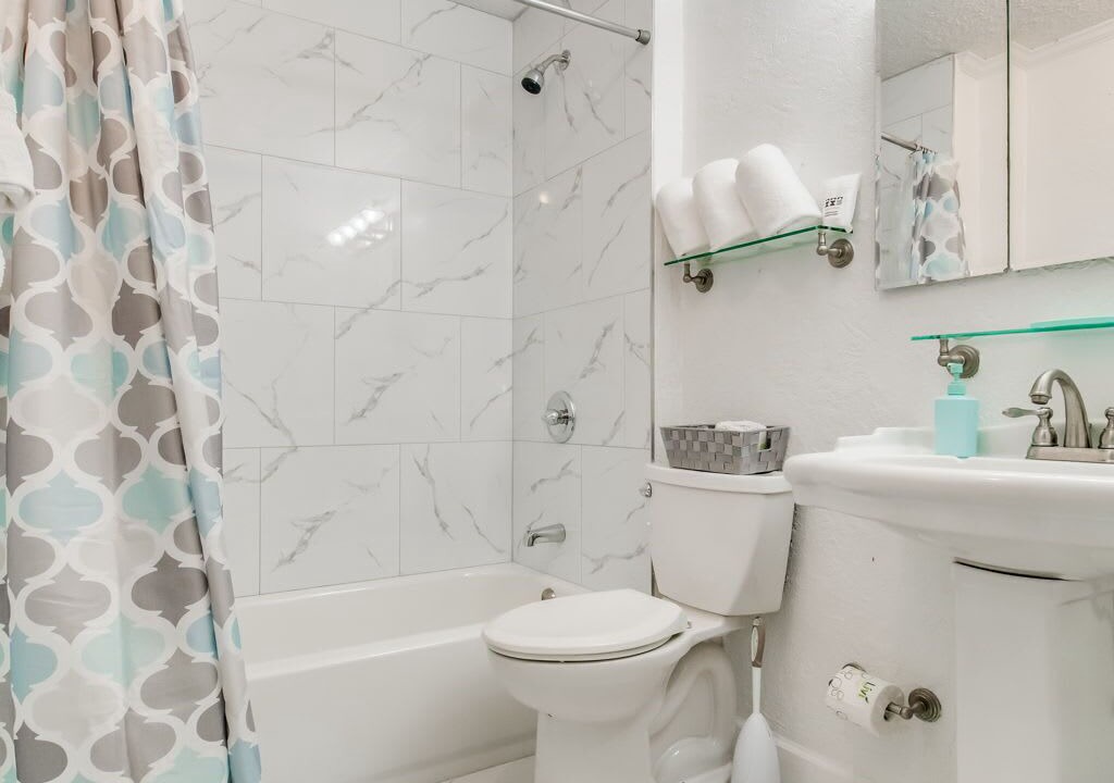 Photo of Bathroom in Ono Island