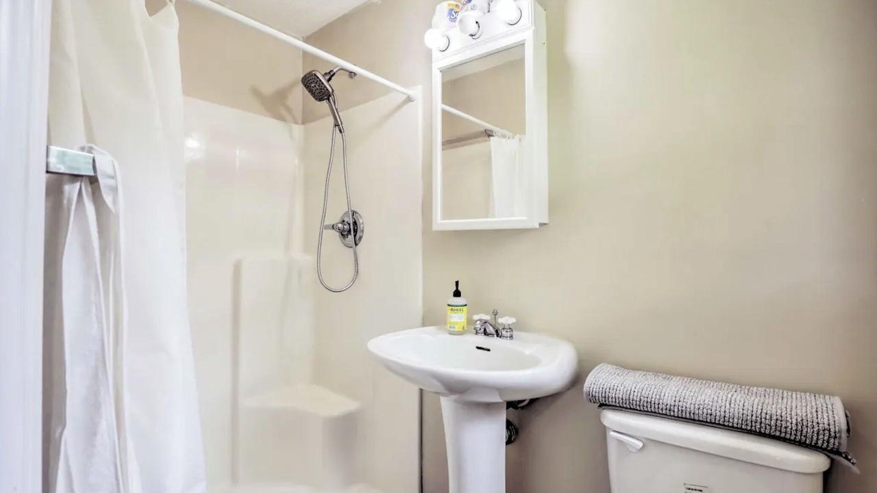 Photo of Bathroom in Melrose