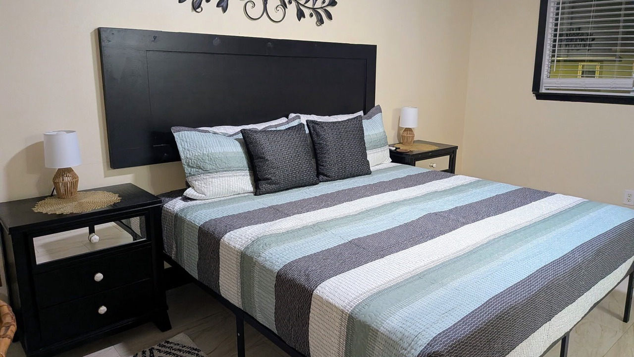 Photo of Bedroom in Myrtle Grove
