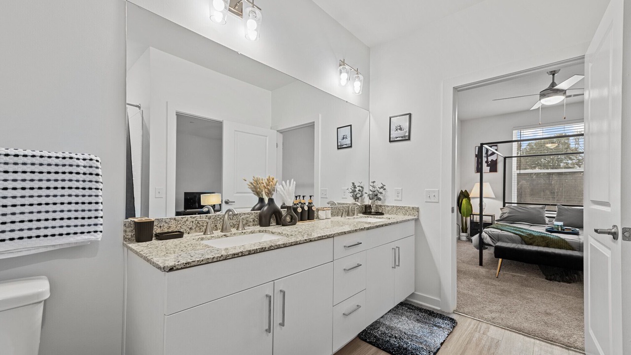 Photo of Bathroom in Boulevard Heights