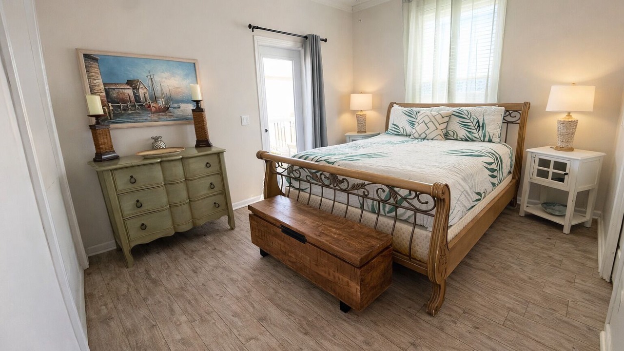 Photo of Bedroom in Pensacola Beach