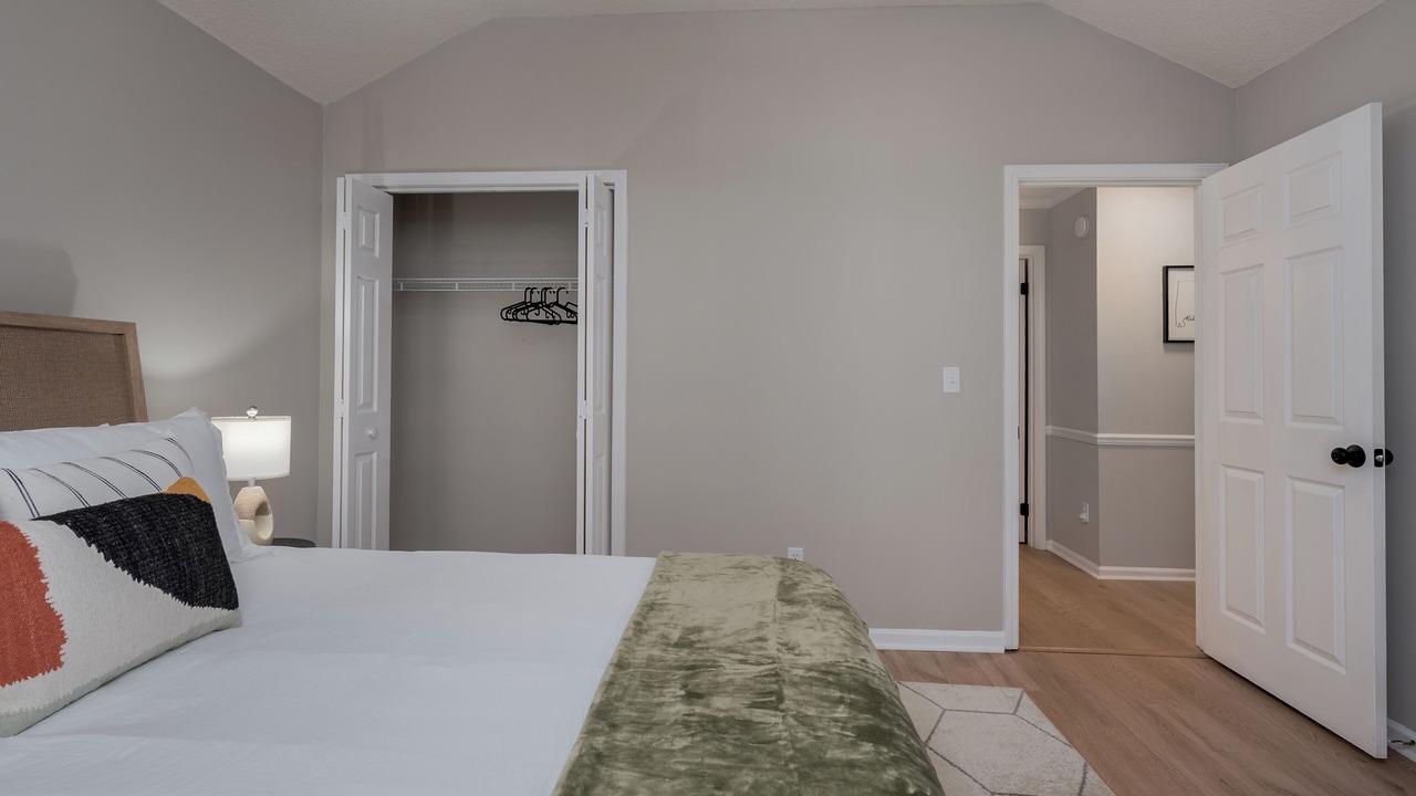 Photo of Bedroom in Tuscaloosa