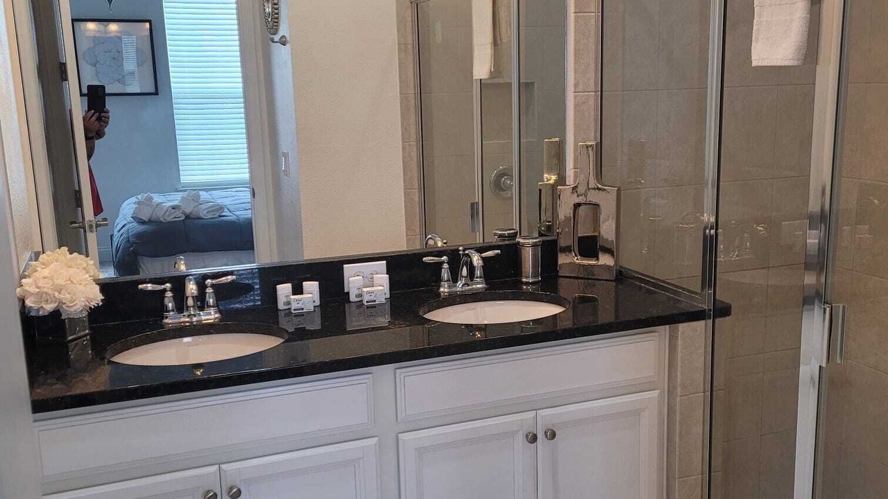 Photo of Bathroom in Davenport