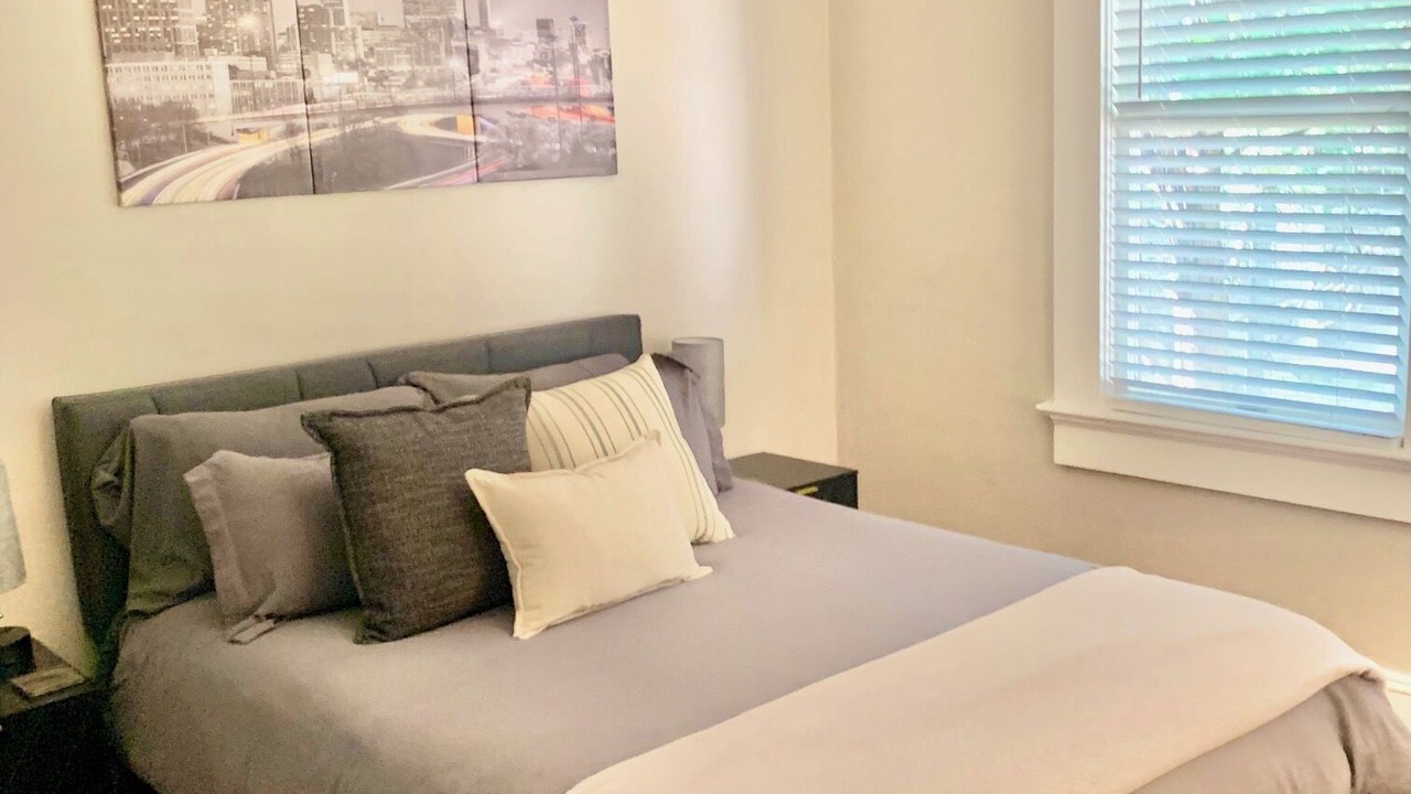 Photo of Bedroom in Peachtree Hills