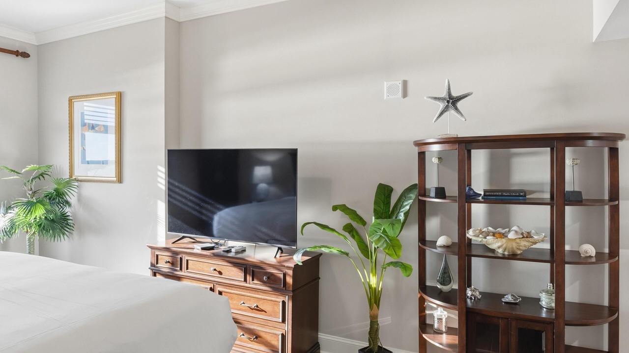 Photo of Bedroom in Baytowne Wharf