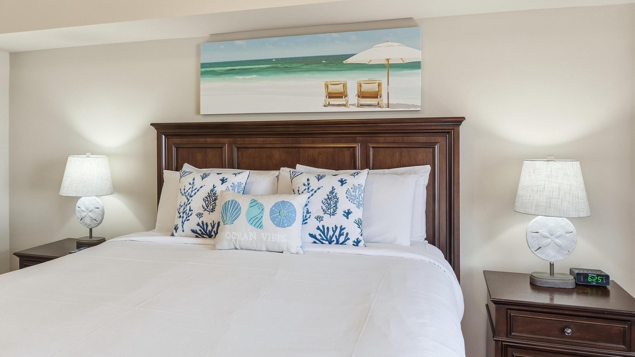 Photo of Bedroom in Baytowne Wharf