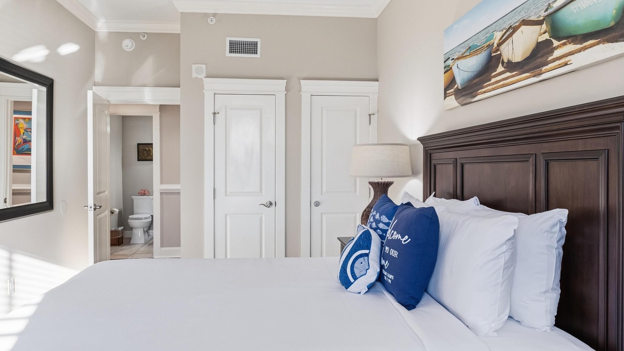 Photo of Bedroom in Baytowne Wharf