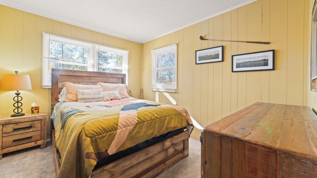 Photo of Bedroom in Gaylord