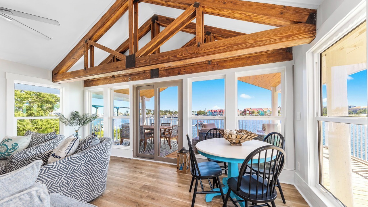 Photo of Livingroom in Ono Island