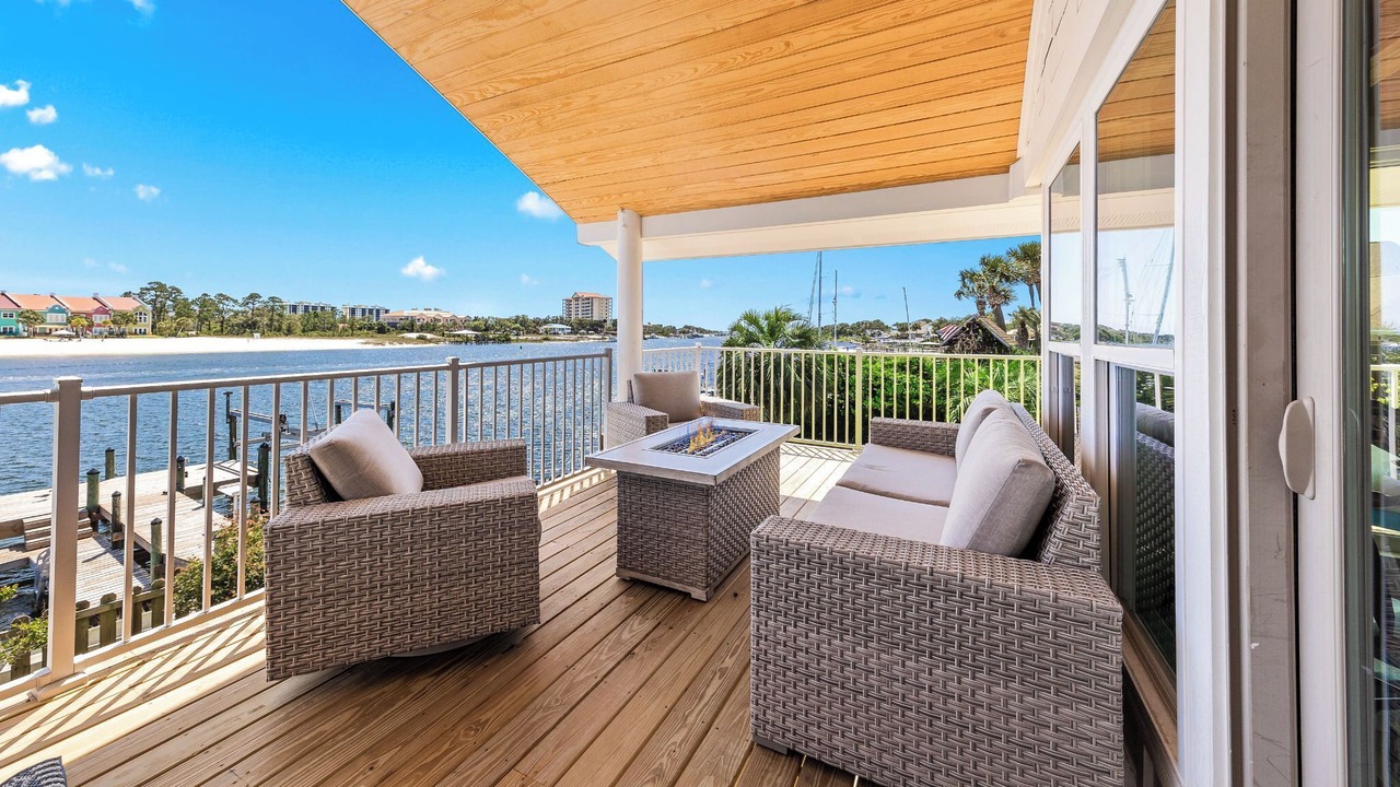 Photo of Patio Balcony in Ono Island