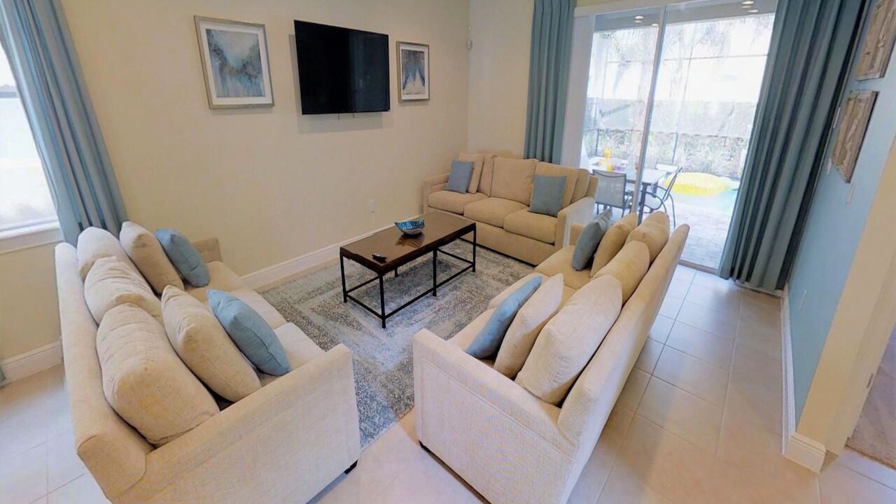 Photo of Livingroom in Davenport