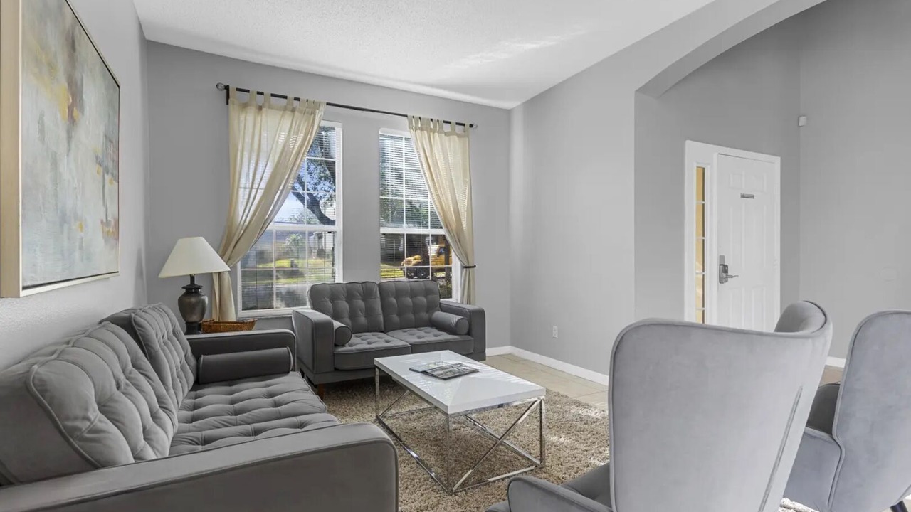 Photo of Livingroom in Davenport