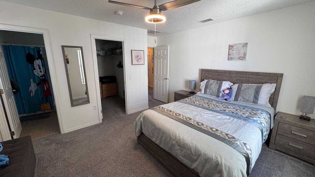 Photo of Bedroom in Windwood Bay