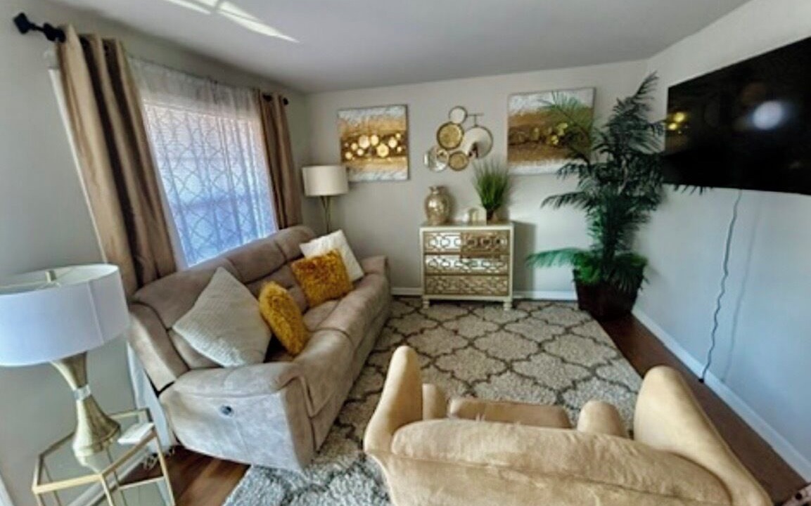 Photo of Livingroom in West End