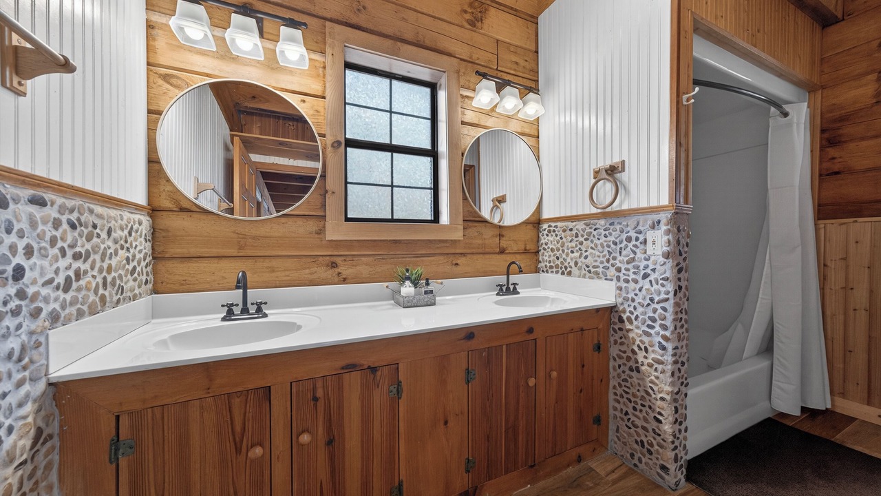 Photo of Bathroom in Milledgeville