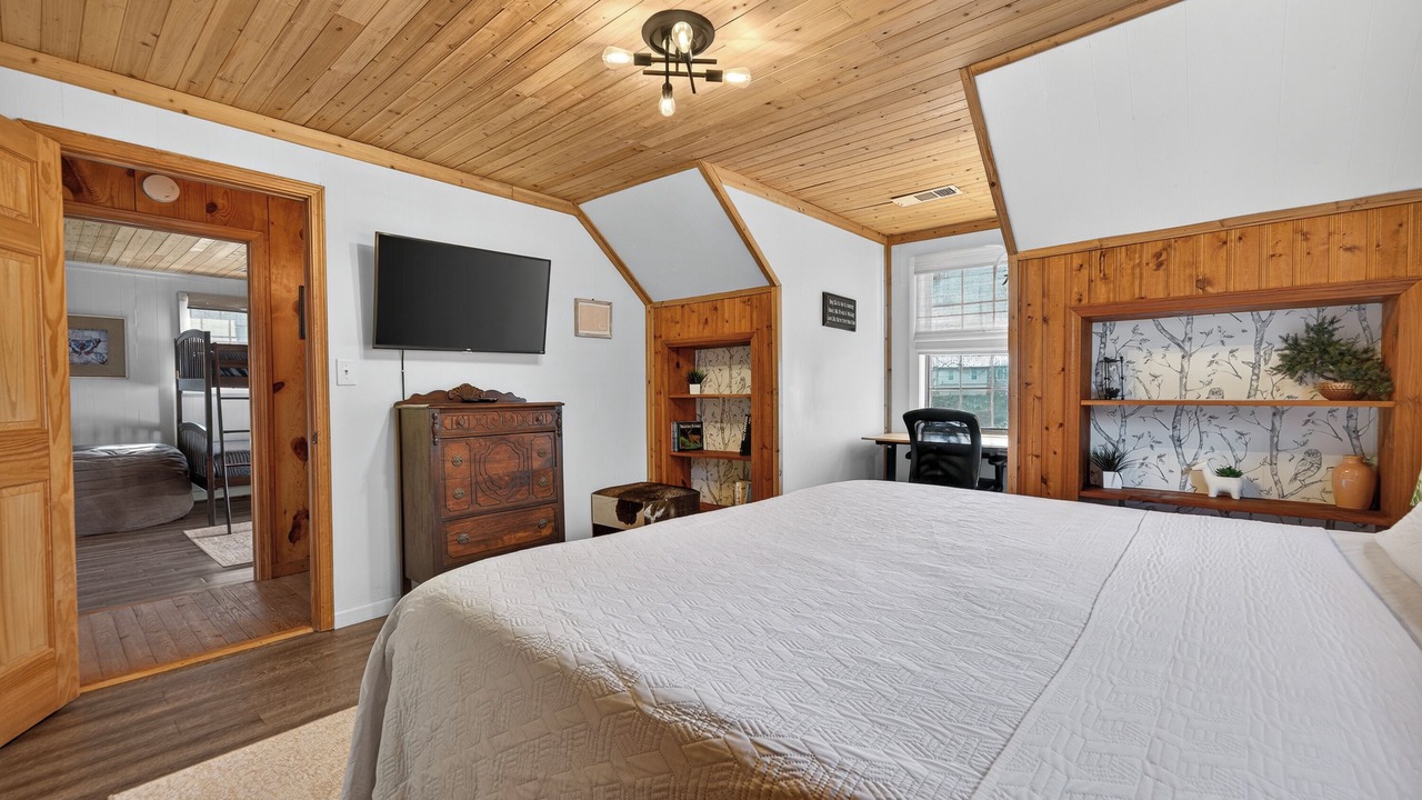 Photo of Bedroom in Milledgeville