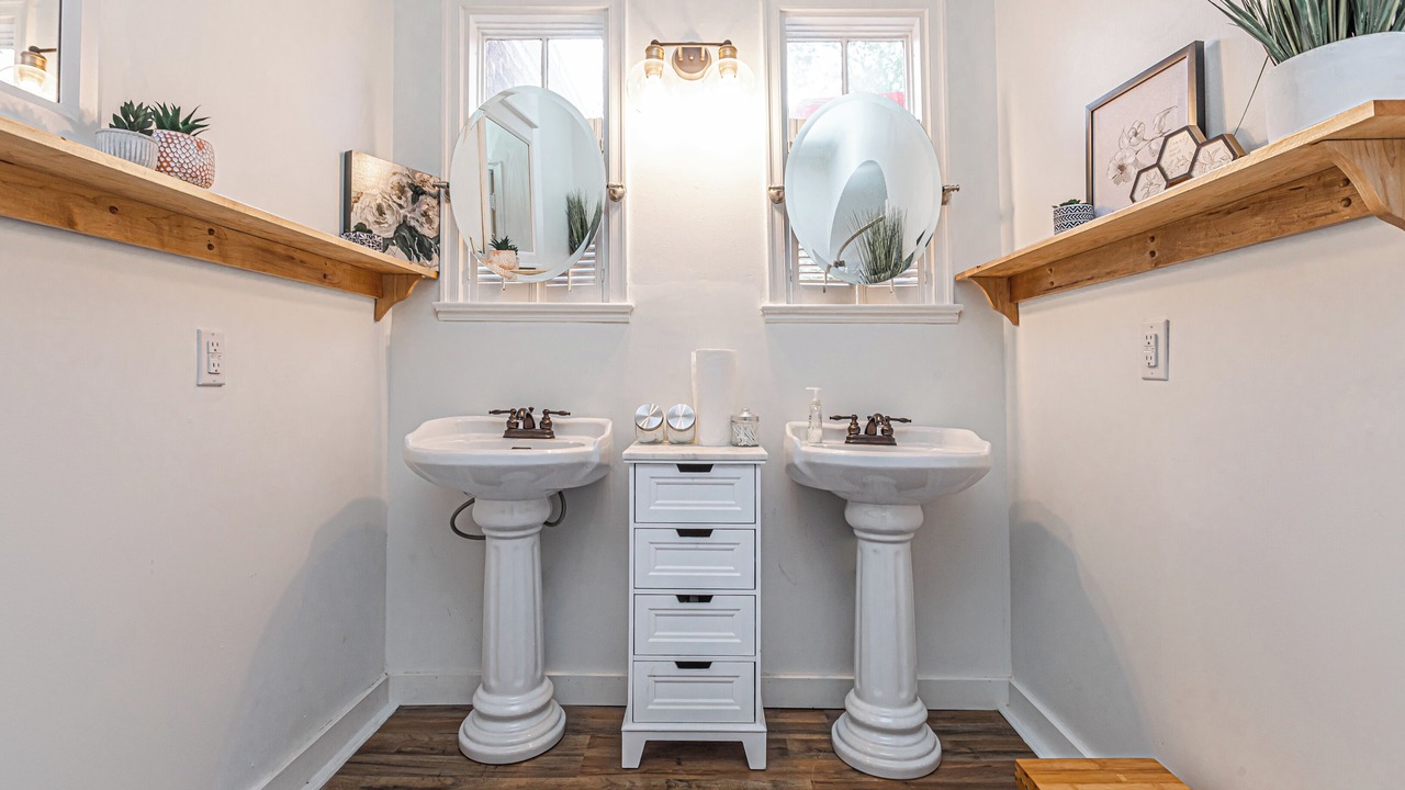 Photo of Bathroom in Fondren